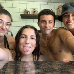 Meet your Posher, Bradley